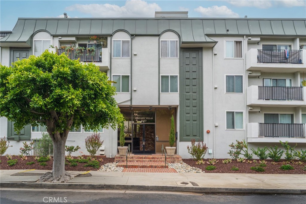 8163 Redlands Street