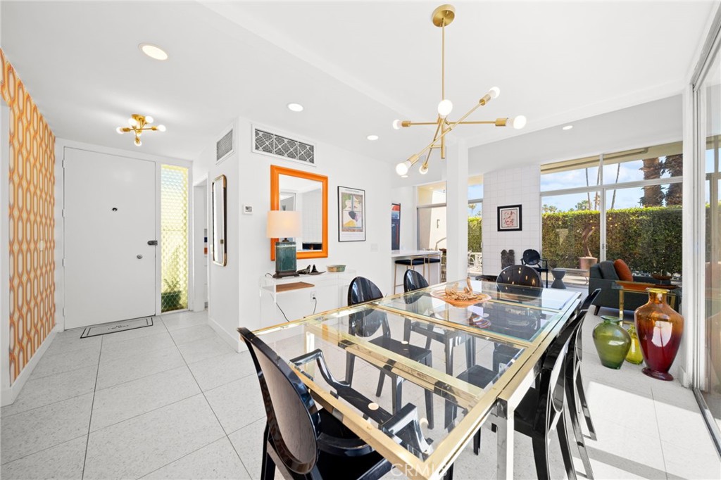 760 La Verne
