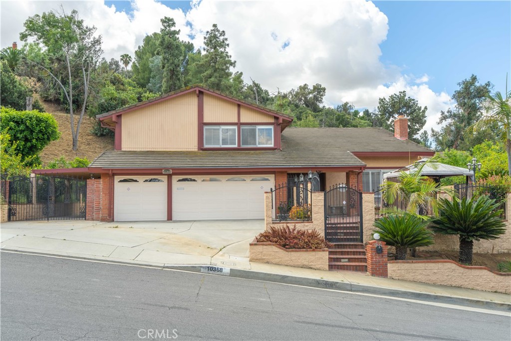 10368 Spy Glass Hill