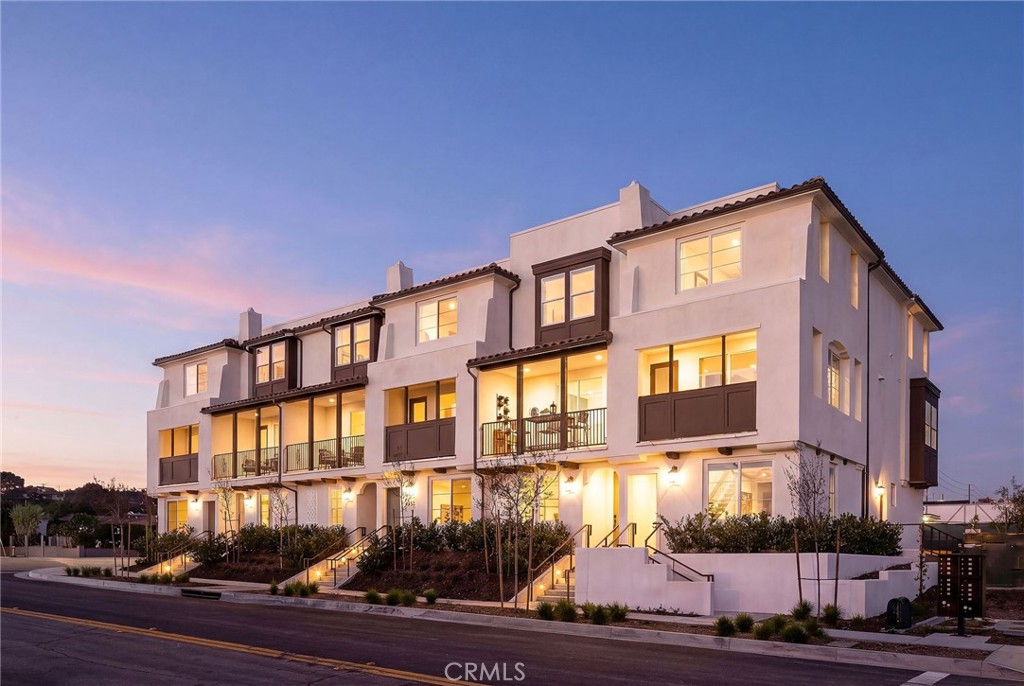 162 Whittier Boulevard