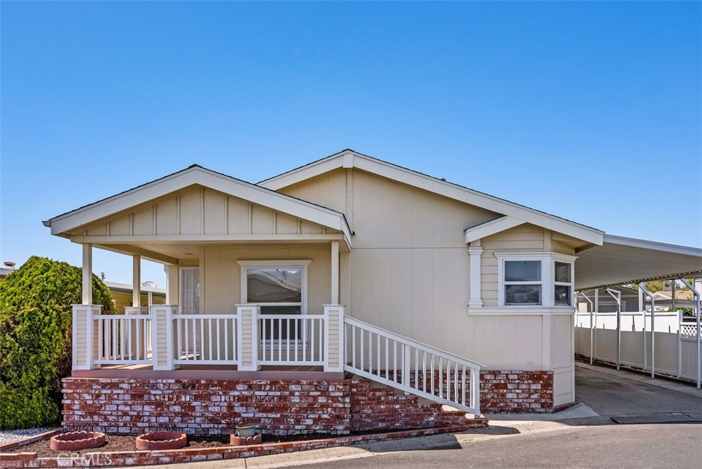 2851 Rolling Hills Drive