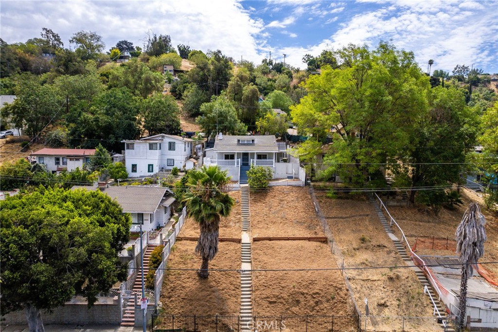 4360 Huntington Drive