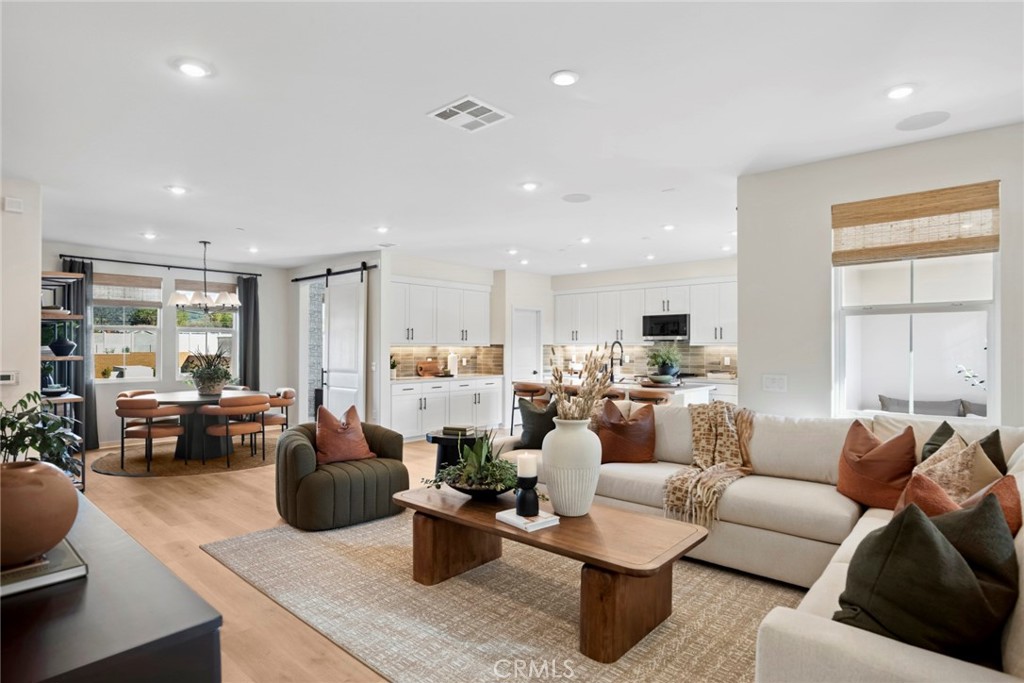 545 Gregory Way