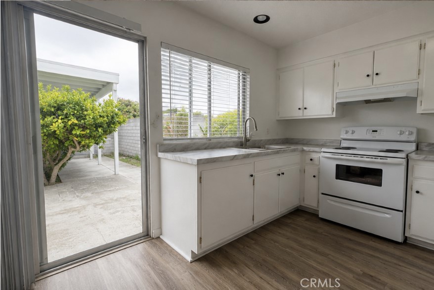3875 Vista Campana