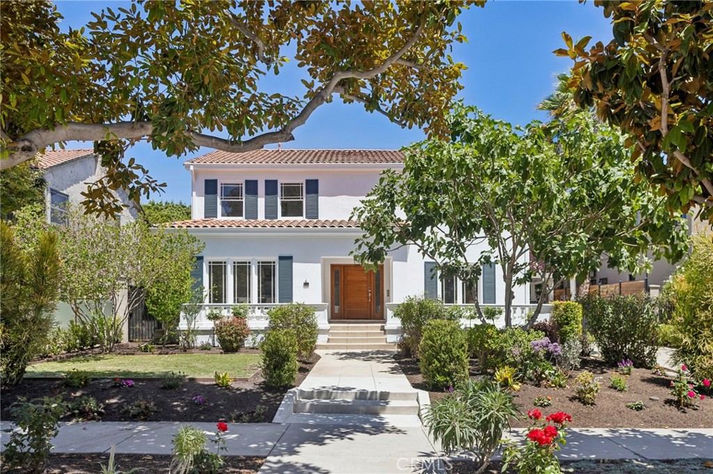 230 Lucerne Boulevard