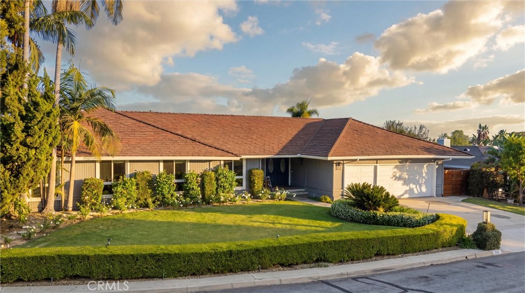 1662 Sierra Vista Drive
