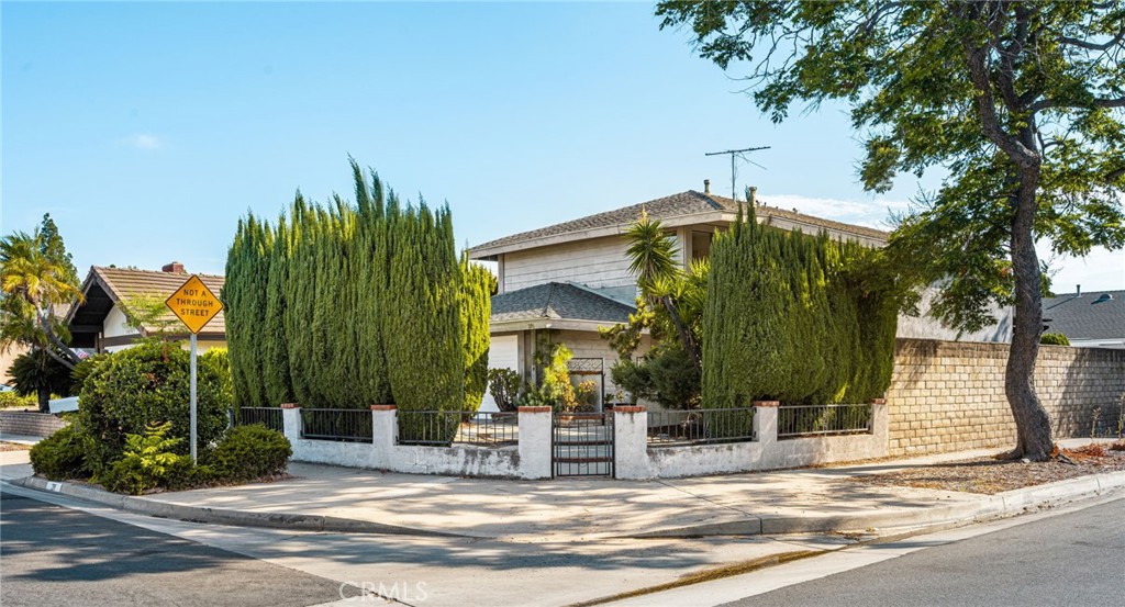 291 Paseo Picaro