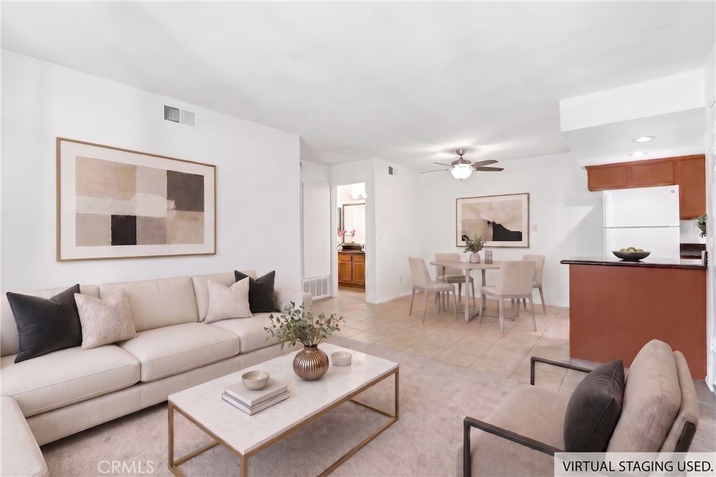 1118 Blaine