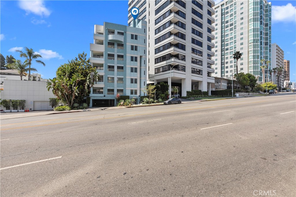 10336 Wilshire