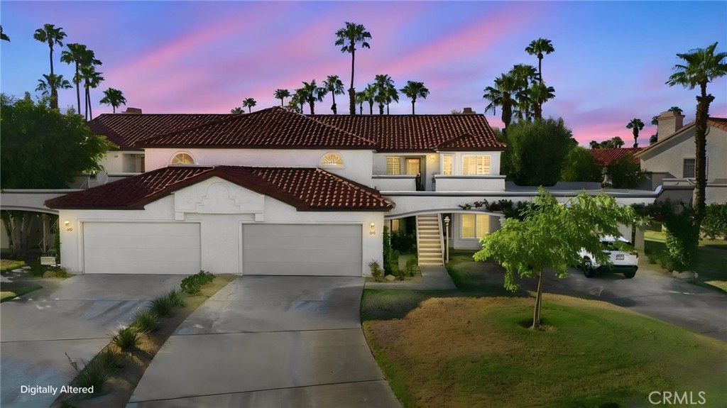 684 Vista Lago Circle