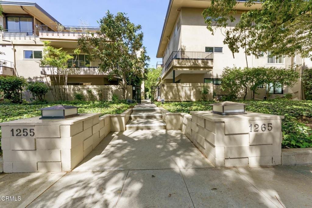 1255 Orange Grove Boulevard