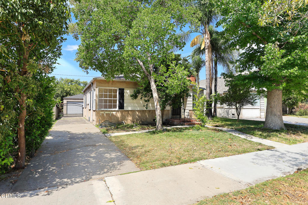 321 Griffith Park Drive