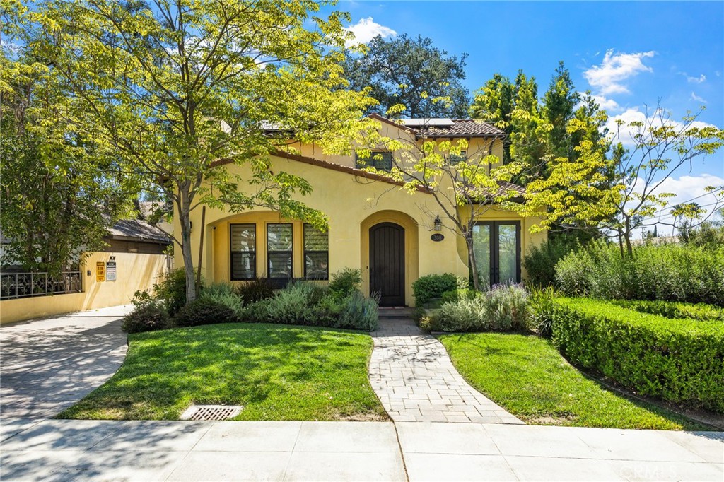 308 Oak Avenue
