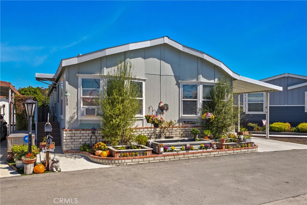 4388 Central Avenue