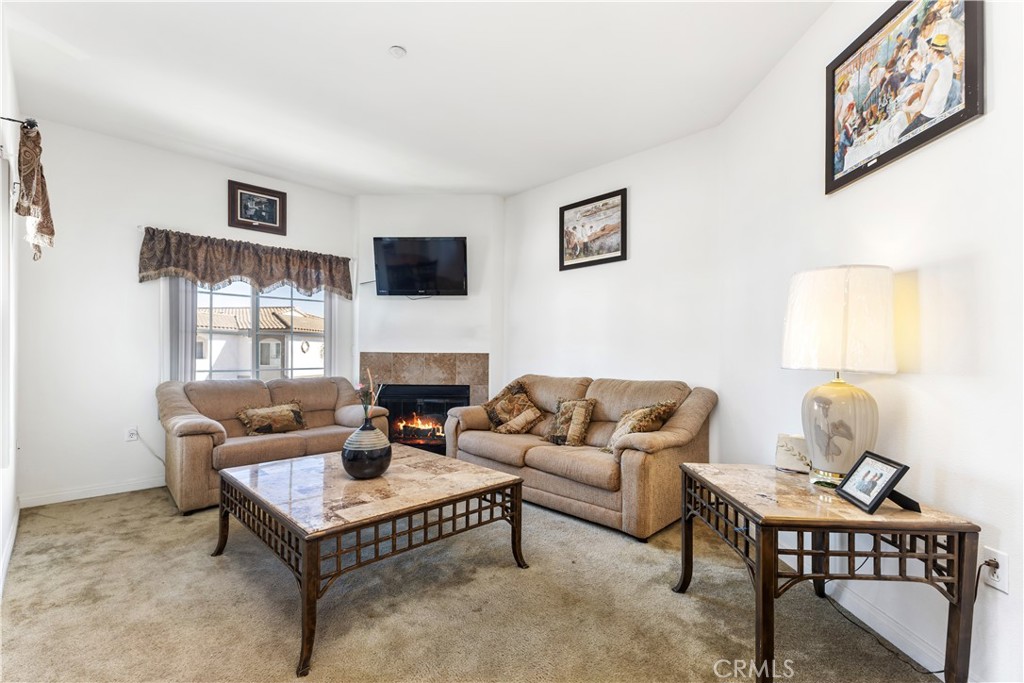 2716 Lake Pointe Drive