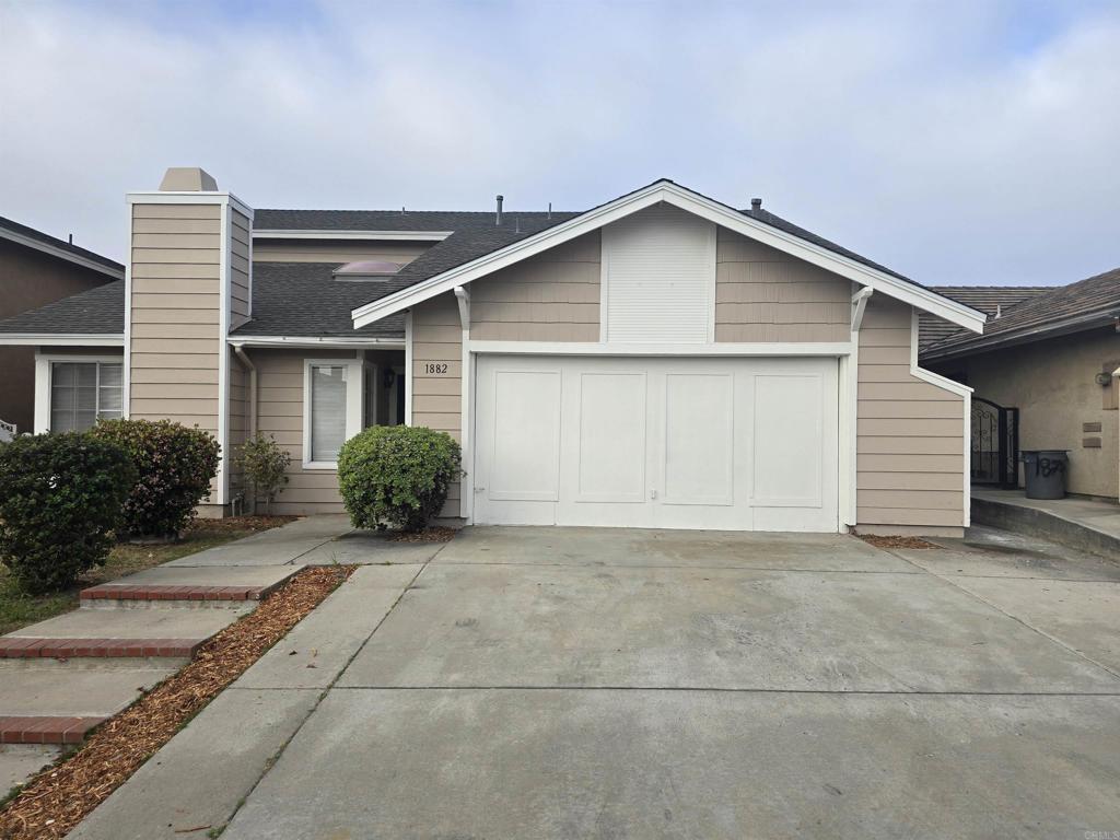 1882 Olamar Way