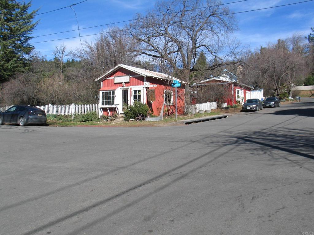 2102 3rd Street