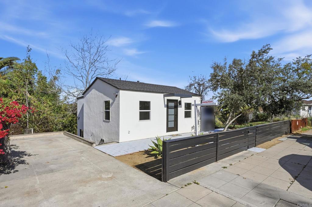 4880 Lantana Drive