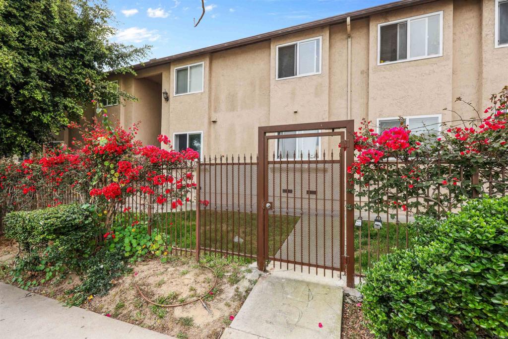 3285 Ocean View Blvd