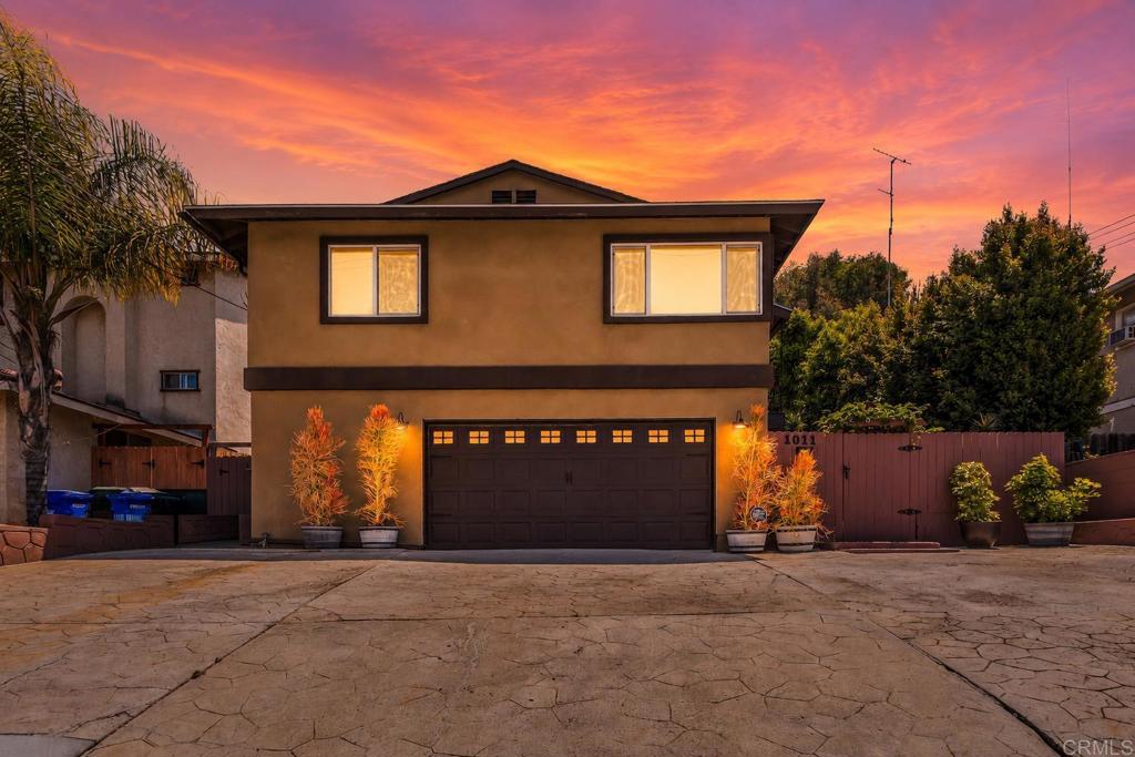 1011 Capistrano Avenue