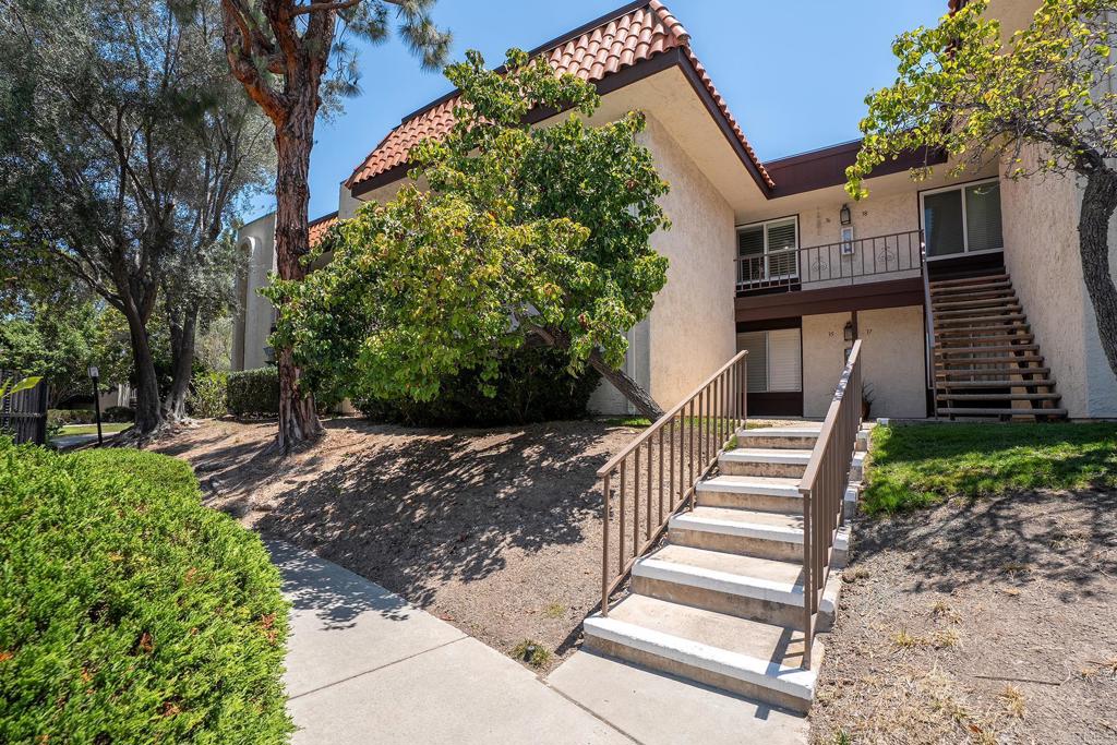 6878 NAVAJO RD