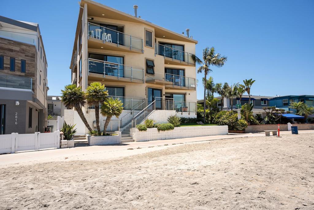 2820 BAYSIDE WALK