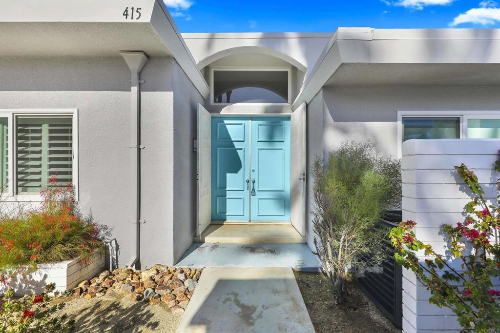 415 Avenida Granada