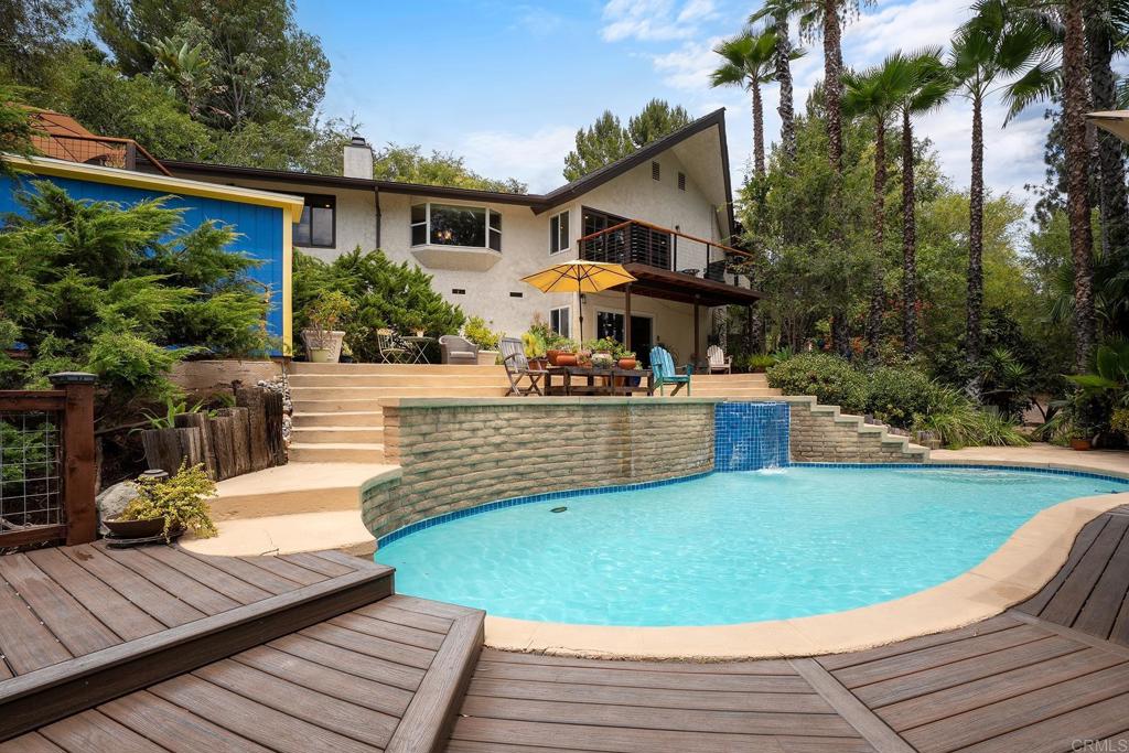 11133 VALLEY LIGHTS DR.