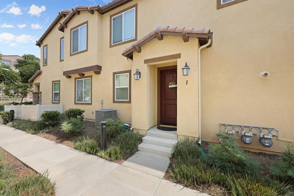 1282 Santa Victoria Rd