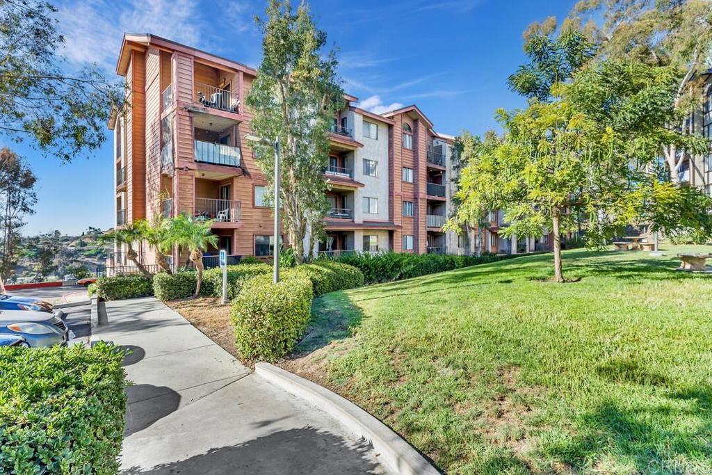 5980 Dandridge Lane