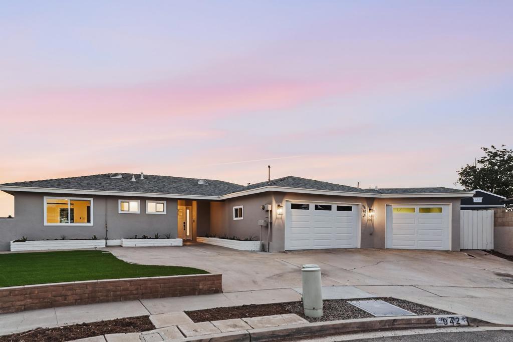 942 Monterey Court