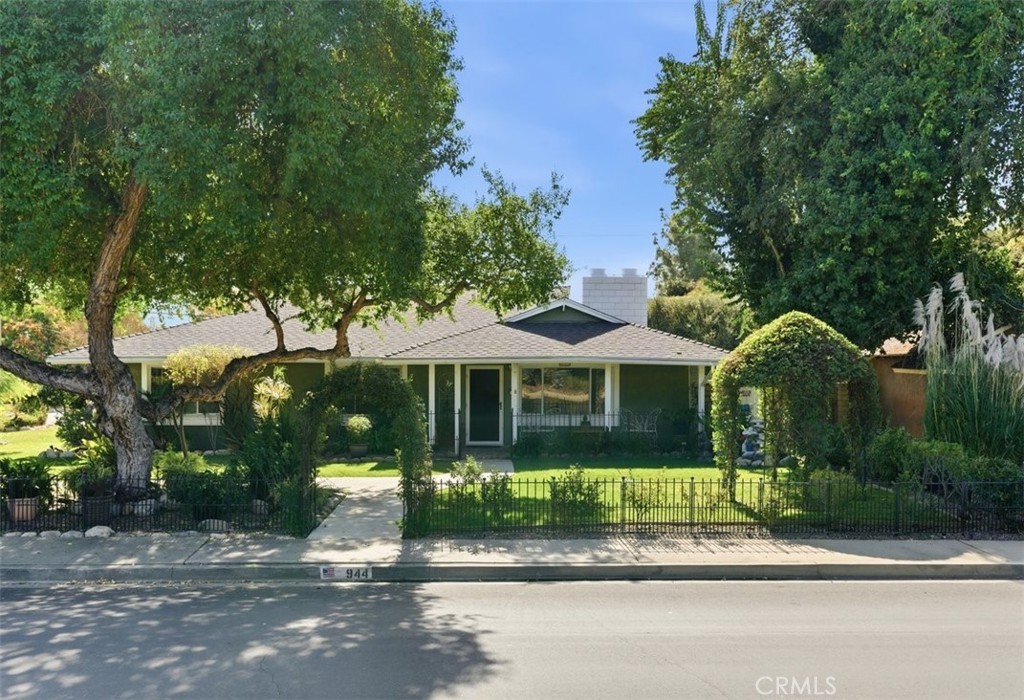 944 Butte Street
