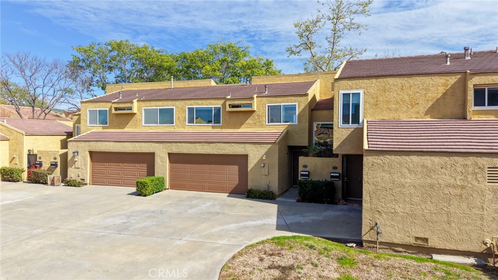 4842 Carmonita Lane