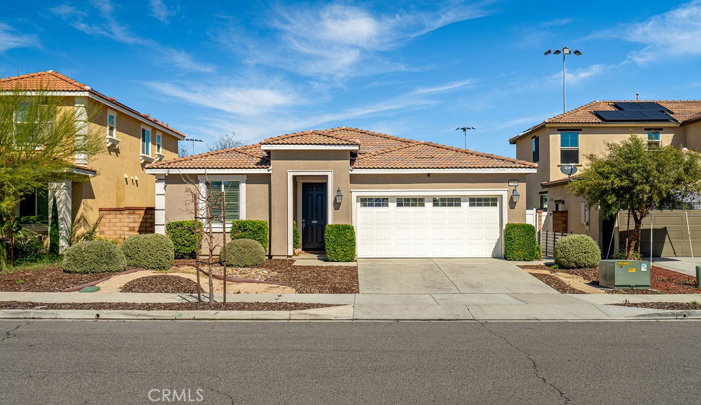 27464 Cloudy Peak