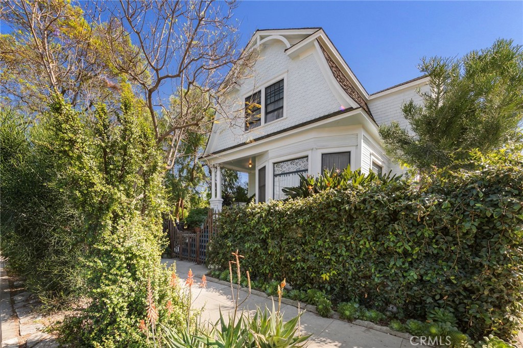 628 10th Street