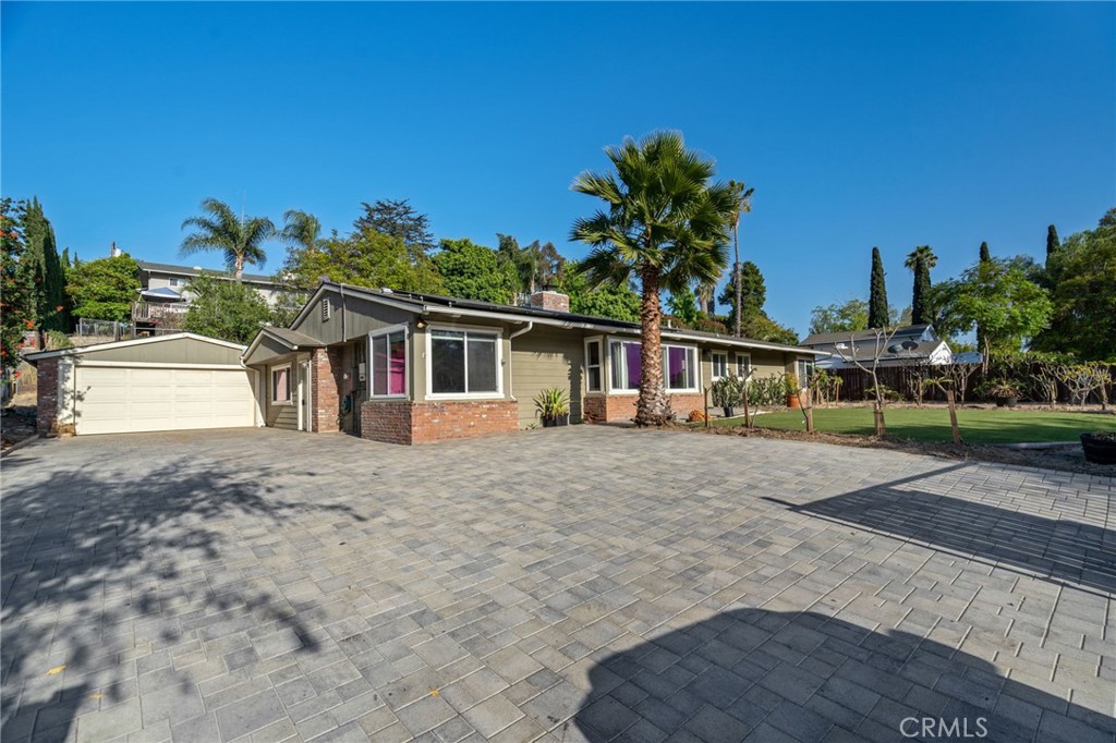 4535 Avocado Boulevard