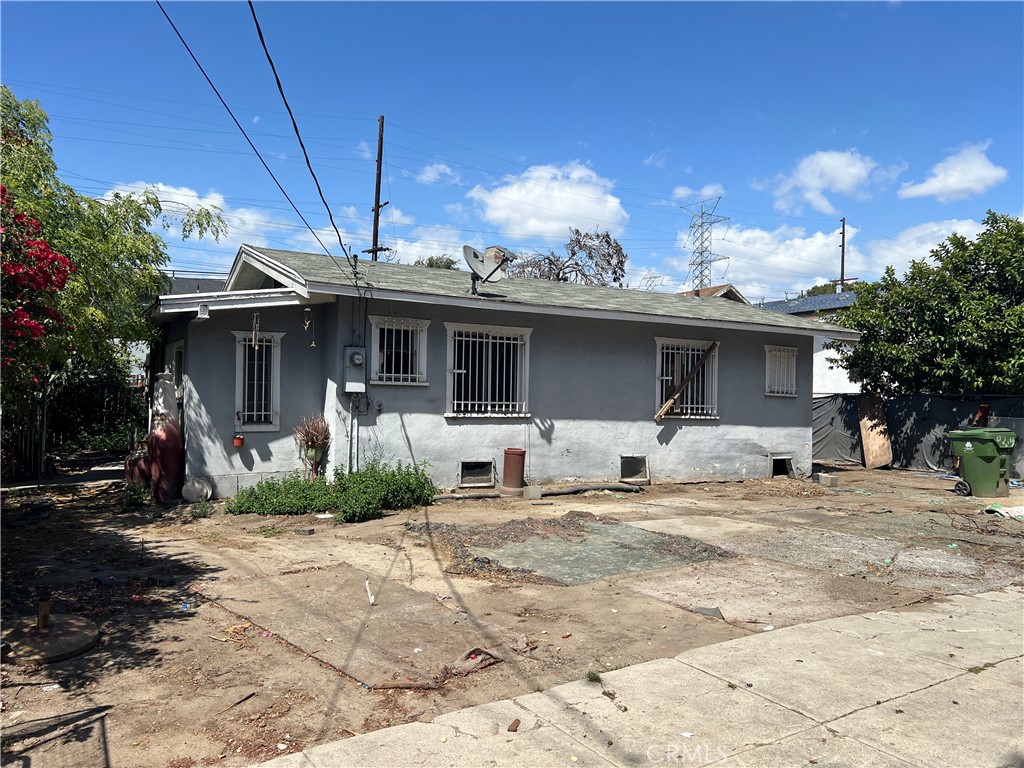 9214 Compton
