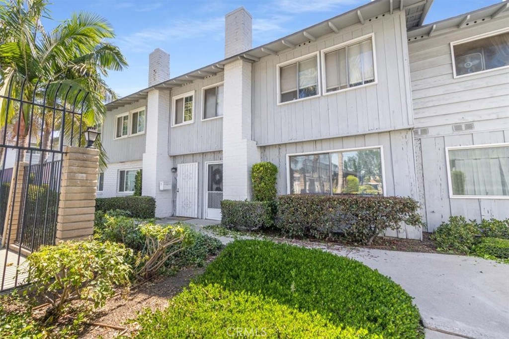 1310 Placentia
