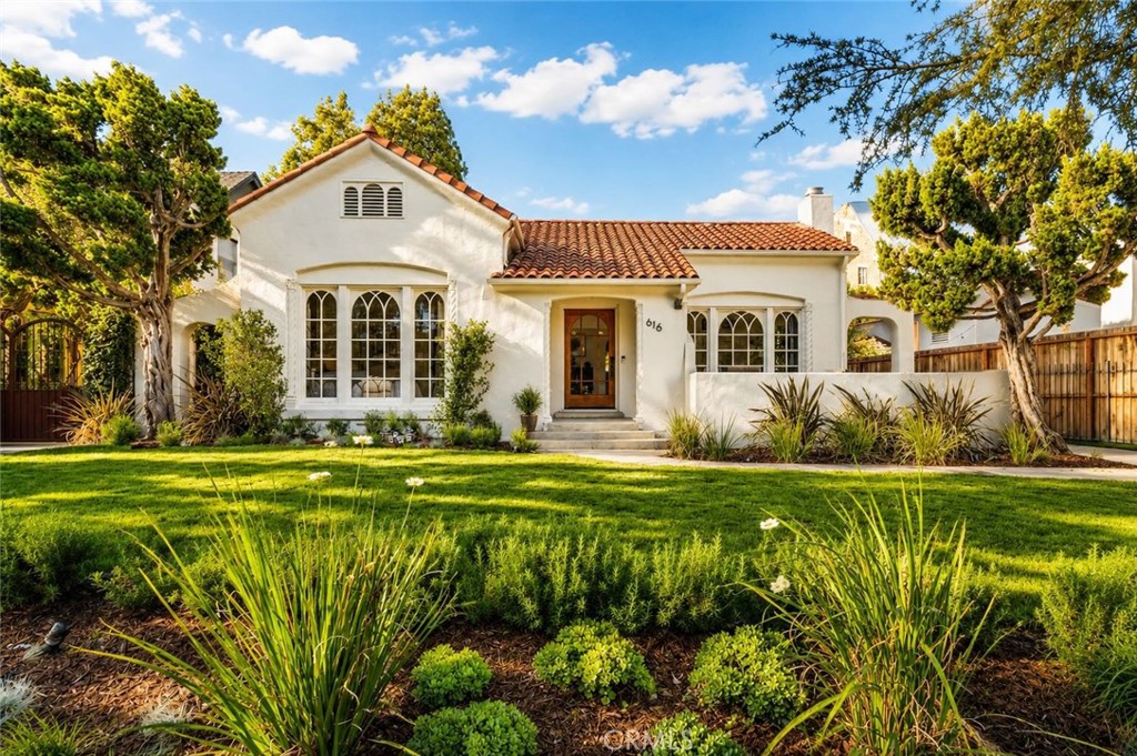 616 Lillian Way