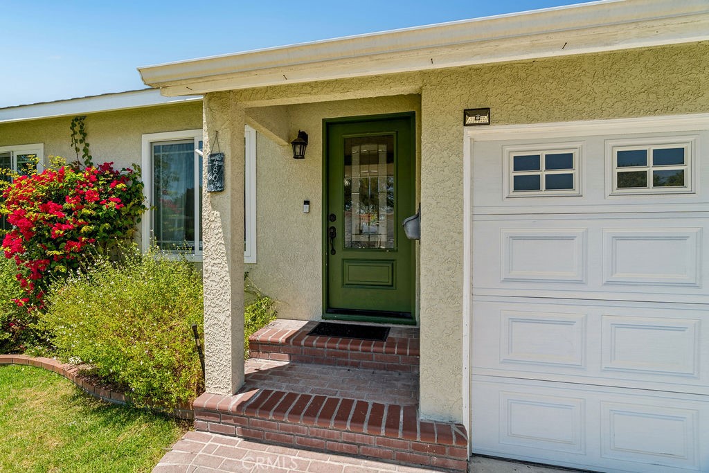 4807 Radnor
