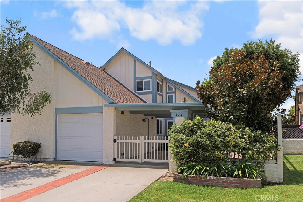 174 Spanish Moss Pl