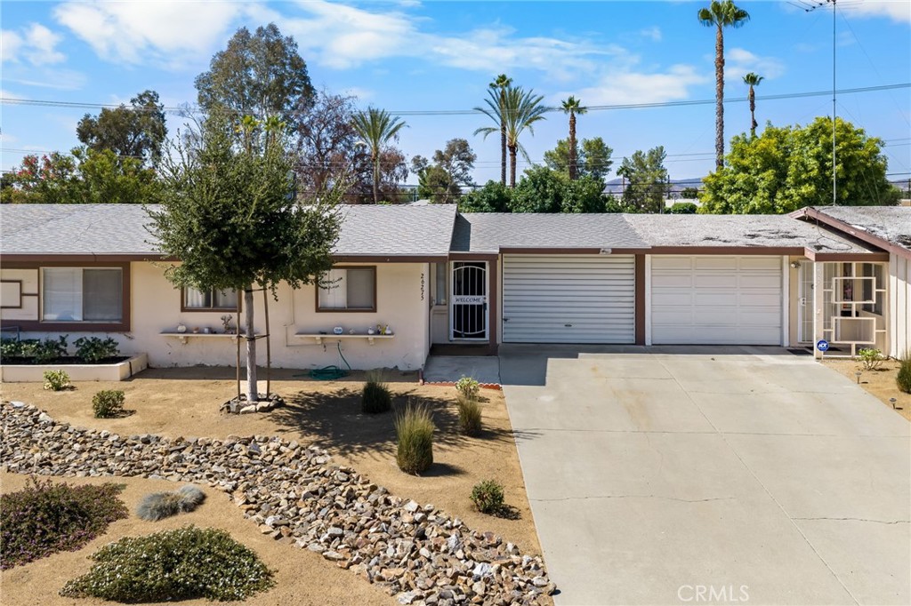 26275 Cherry Hills