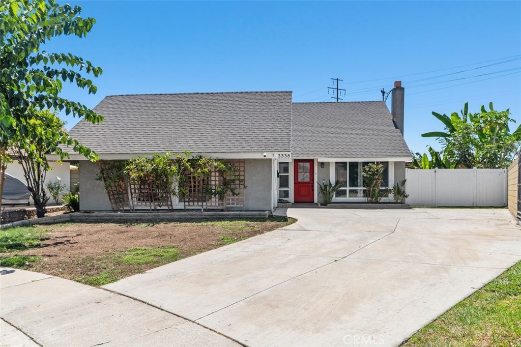 3338 Radcliffe