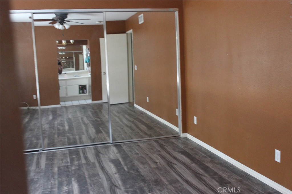 42933 Woodside Court