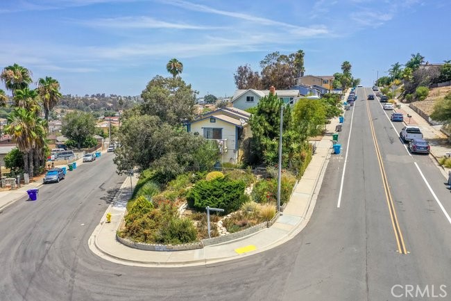 5210 Roswell