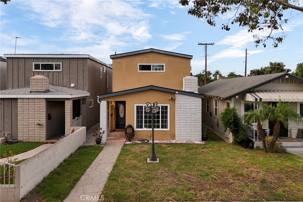 727 Hill