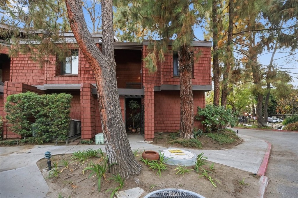 300 Prospectors Road