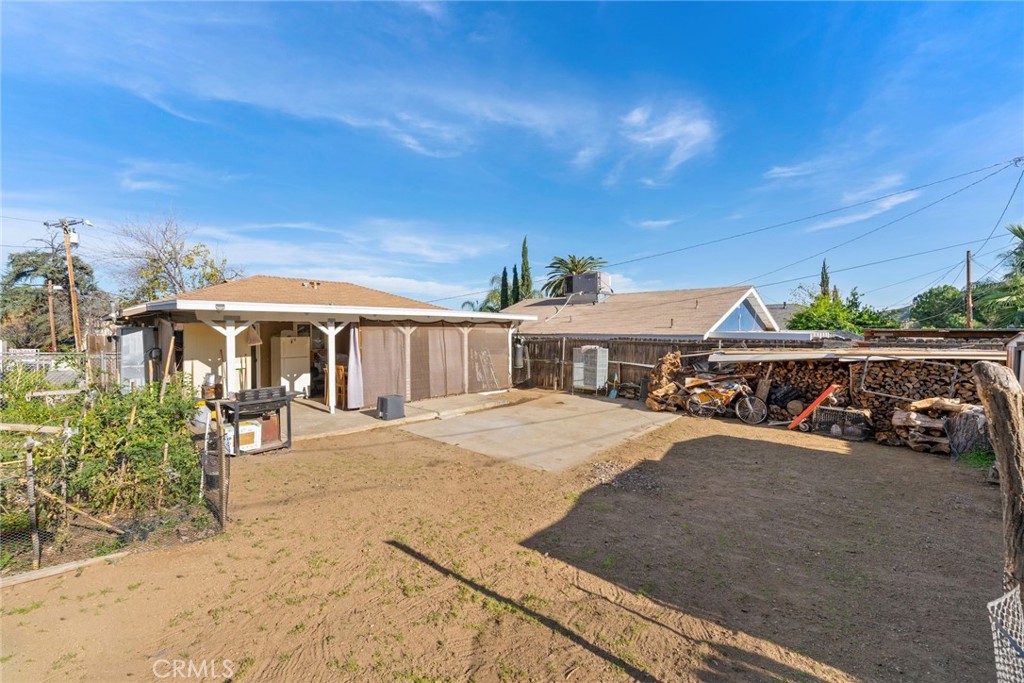 17607 Mackay