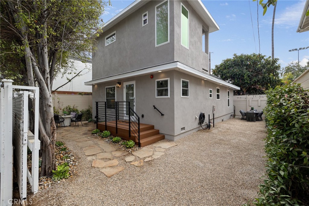 724 San Miguel Avenue