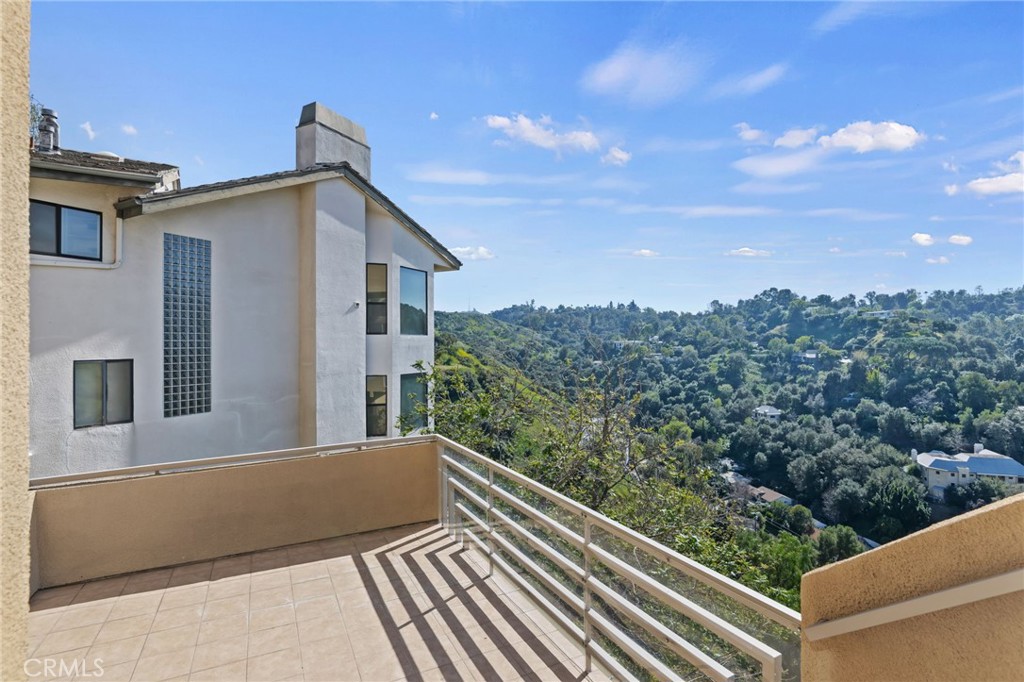 3671 Alta Mesa